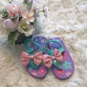Toddler girl Disney Store Sophia Flip Flops 5/6